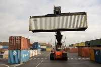 Překládka kontejnerů na překladišti v ČR